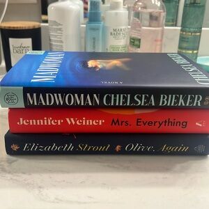 Books Jennifer Weiner Chelsea Bieker Elizabeth Strout